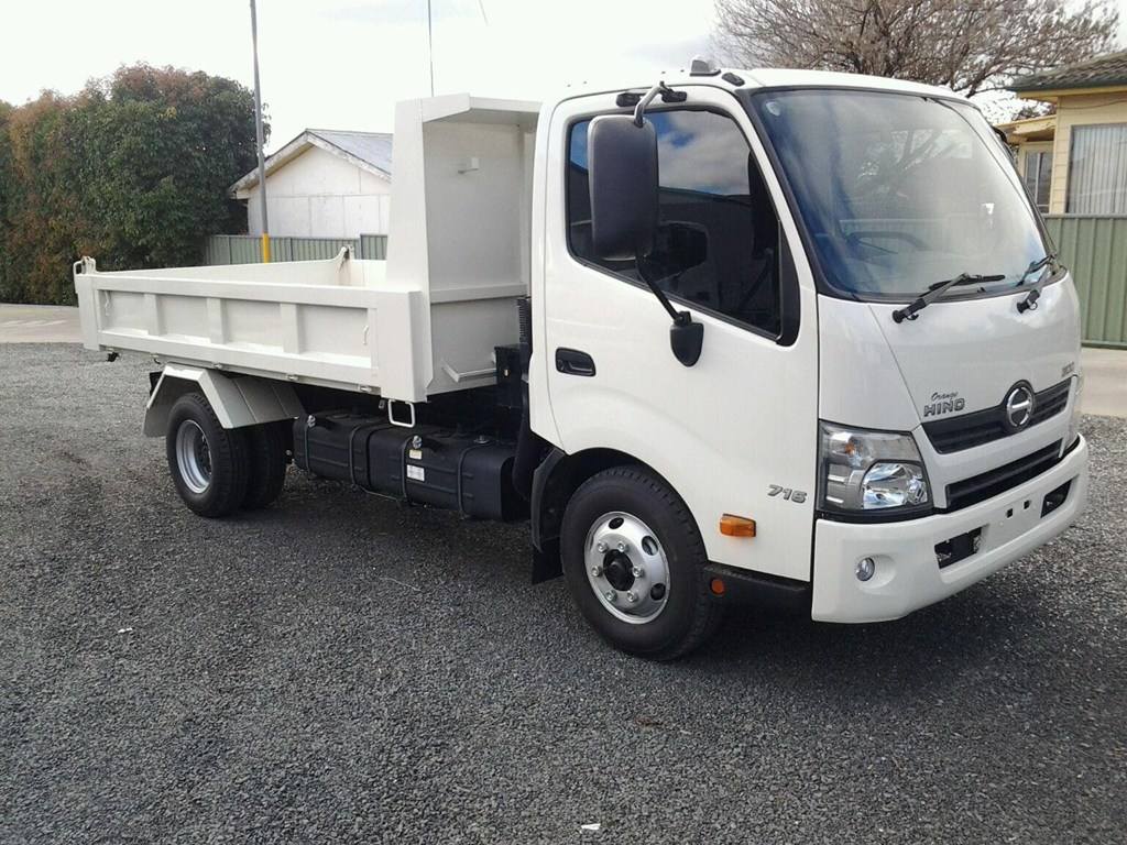 Hino 617 4.5 Tonne Car Truck Sydney